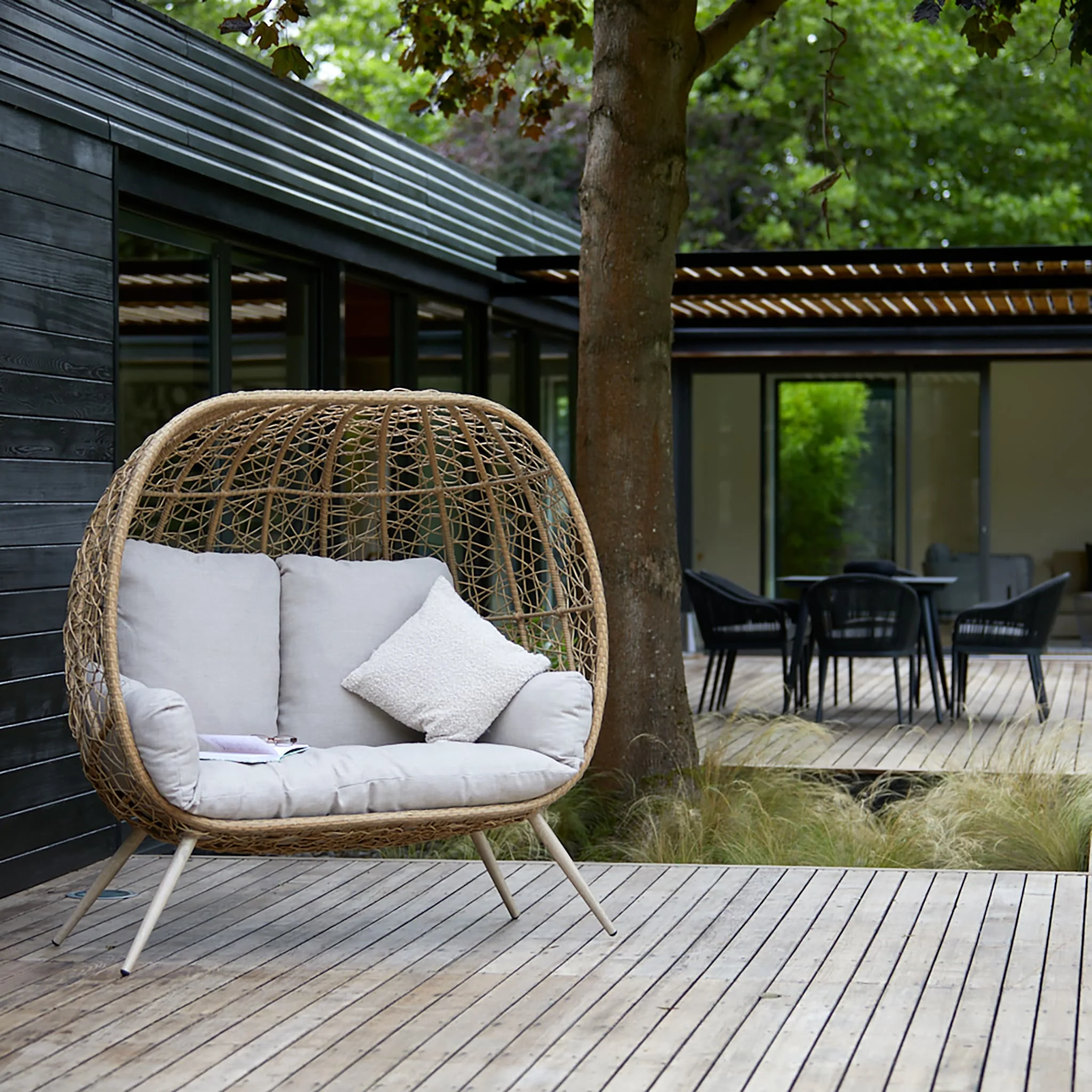 Sherwood Double Cocoon | Outdoor Rattan Chair
